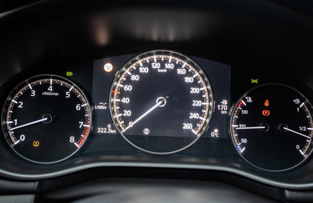 Mazda 3 90kW (2020). - 13