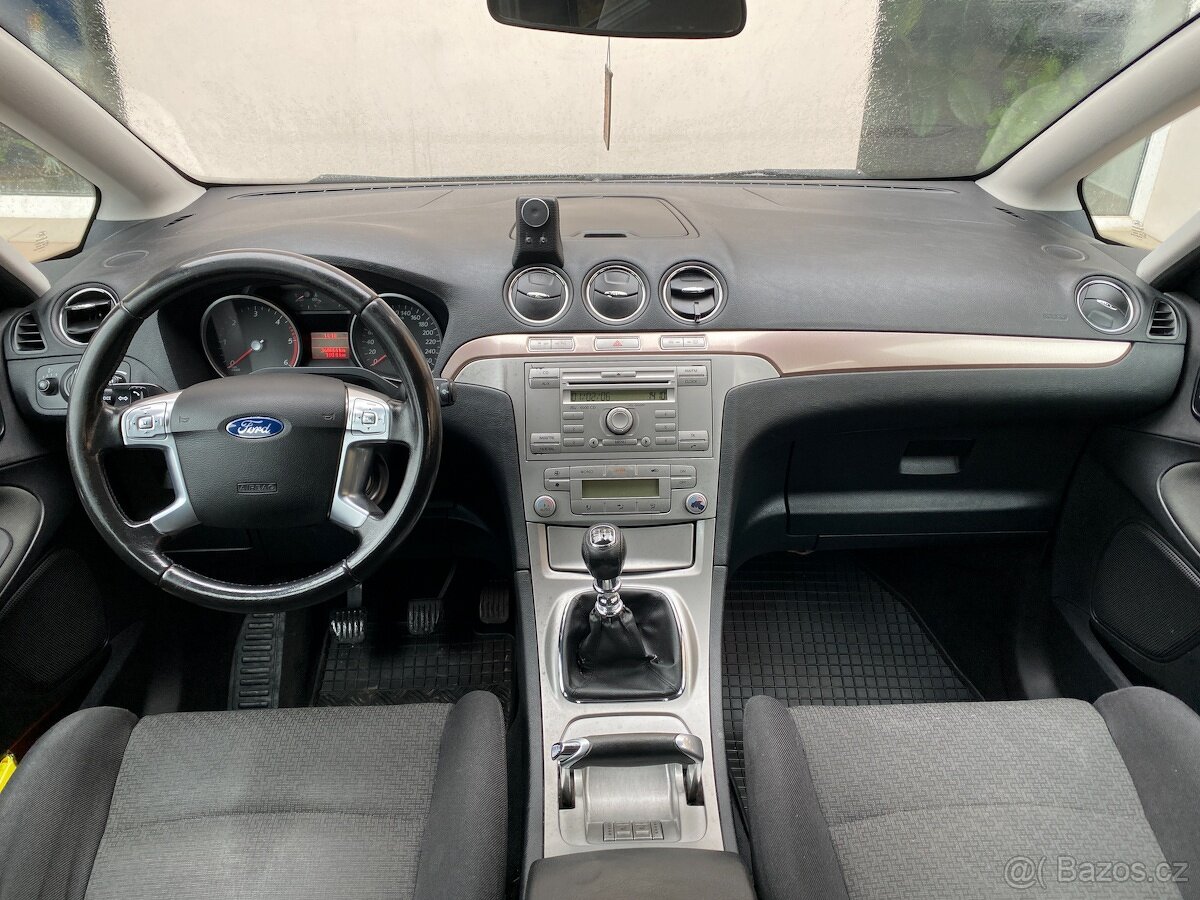 Ford S-MAX, 2.0 TDCI 96kW Nová STK - 13
