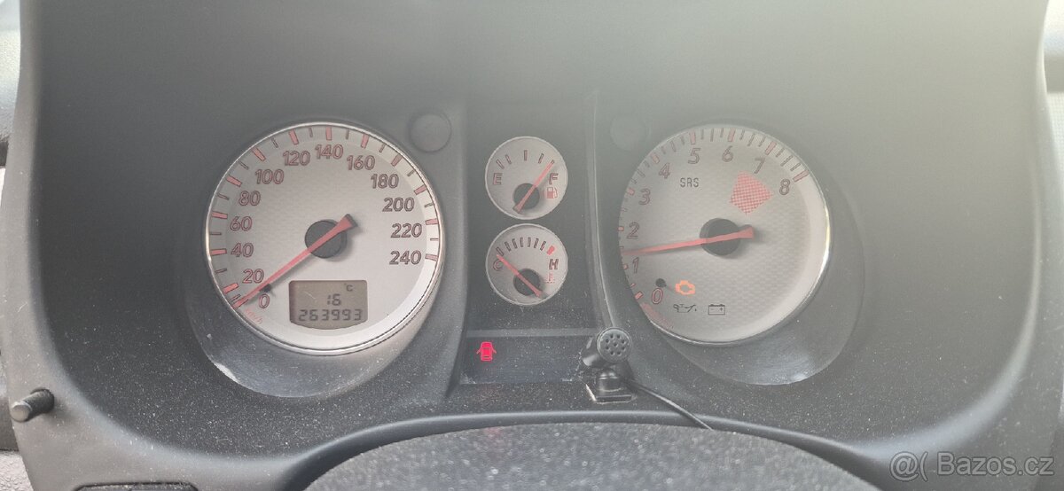 Mitsubishi Outlander - 13