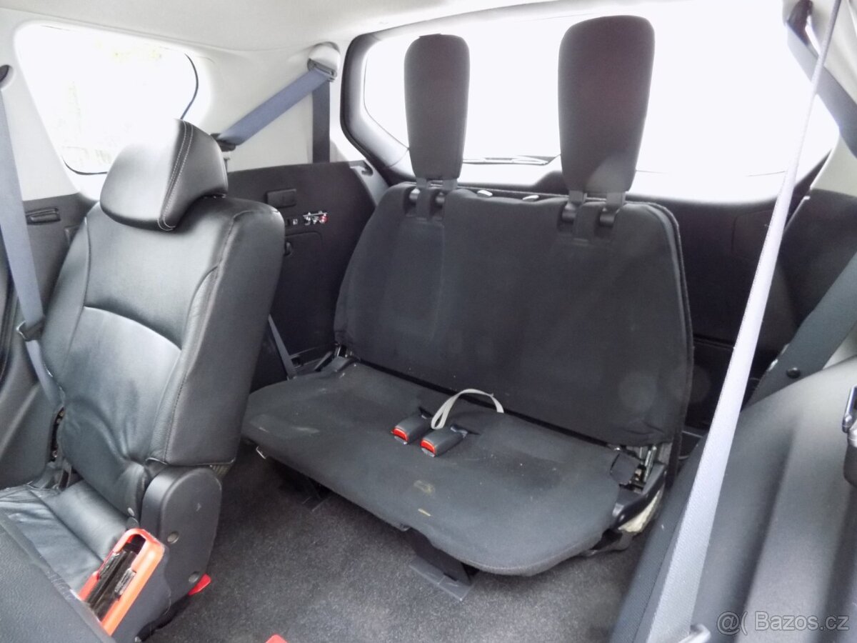 Mitsubishi Outlander 2.2DI-D/AWD/1.Maj.ČR/7.míst/ - 13