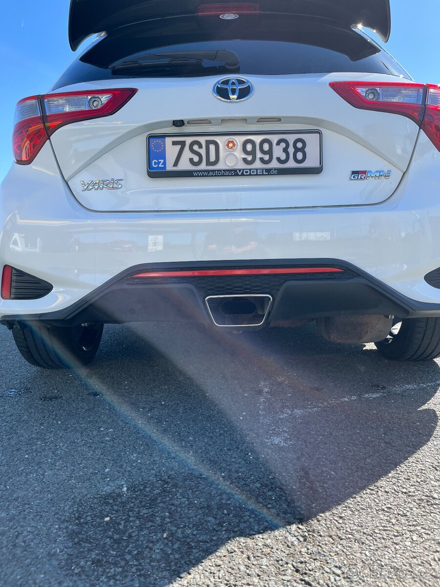 Toyota Yaris GRMN 009/400 - 13