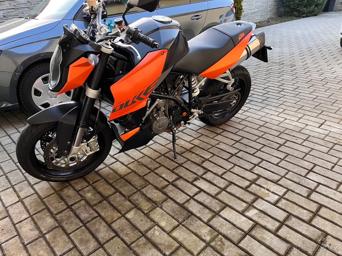 KTM 990 Superduke - 13