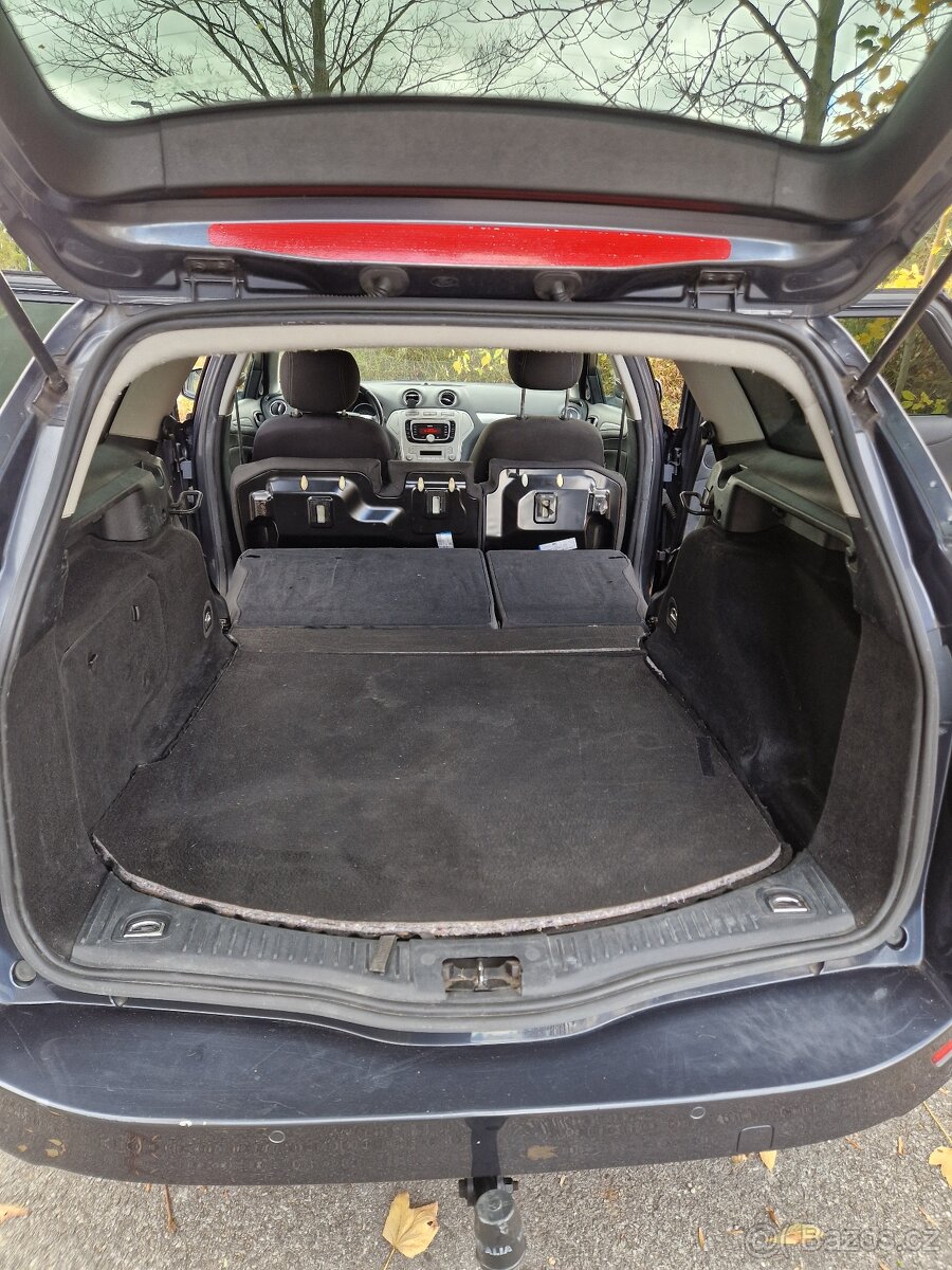 Ford Mondeo kombi 1.6 92 kW - 13