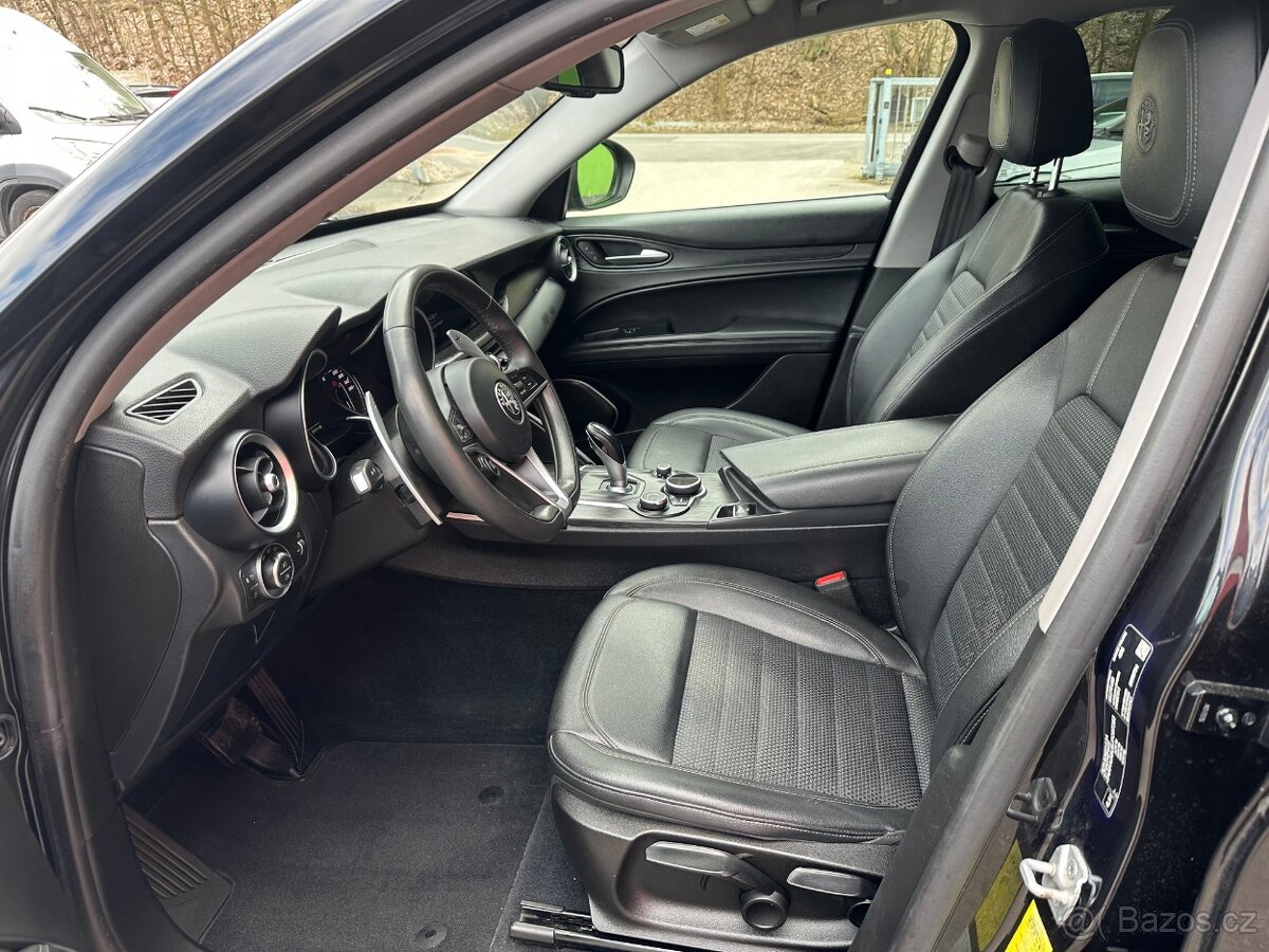 Alfa Romeo STELVIO 2.2JTDM - 13