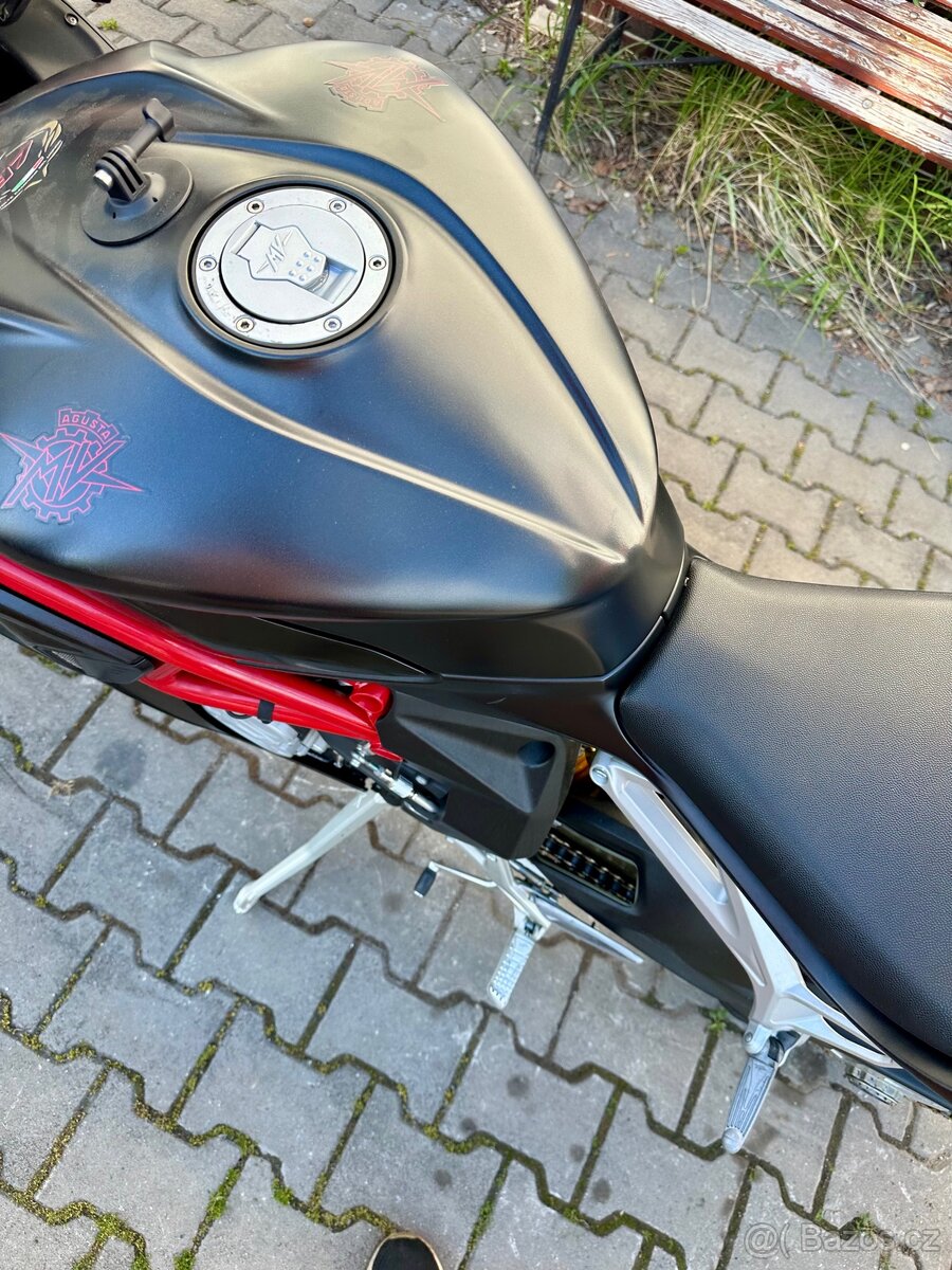 Mv agusta f3 800 - 13