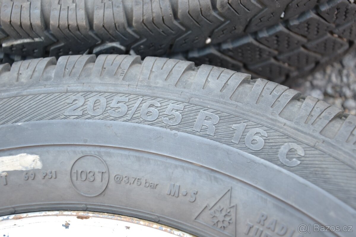 VW T5,T6 (6.1) - Sada pěkných zimních kol 205/65R16C zánovní - 13