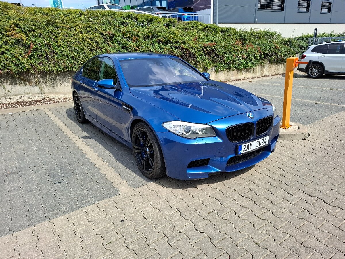 BMW M5 F10 puvod CR, servis BMW - 13