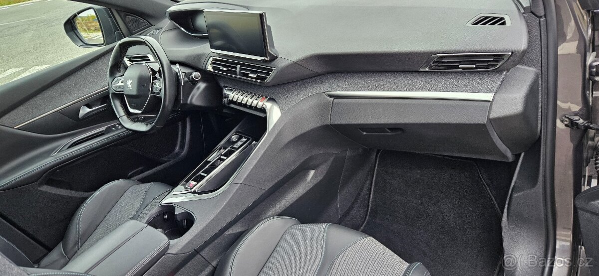 Predám Peugeot 5008 96kw benzín Allure AT, 7 miestne r.2023 - 13