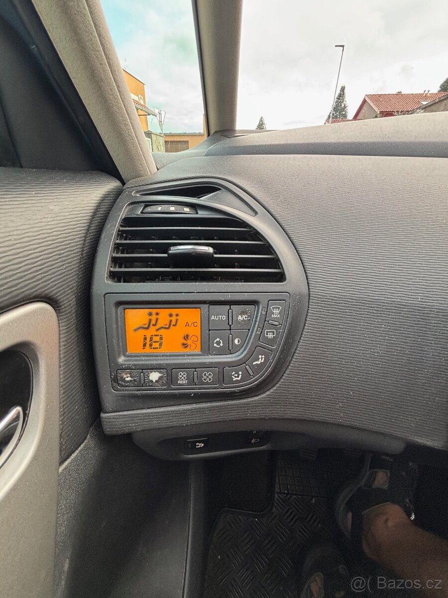 Citroen C4 GP - 7 míst - 13