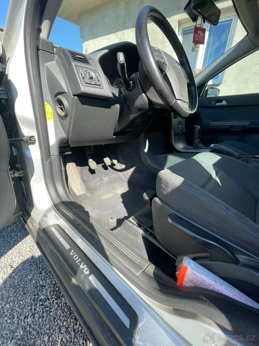 Volvo S40 2.0D 100kw - 13