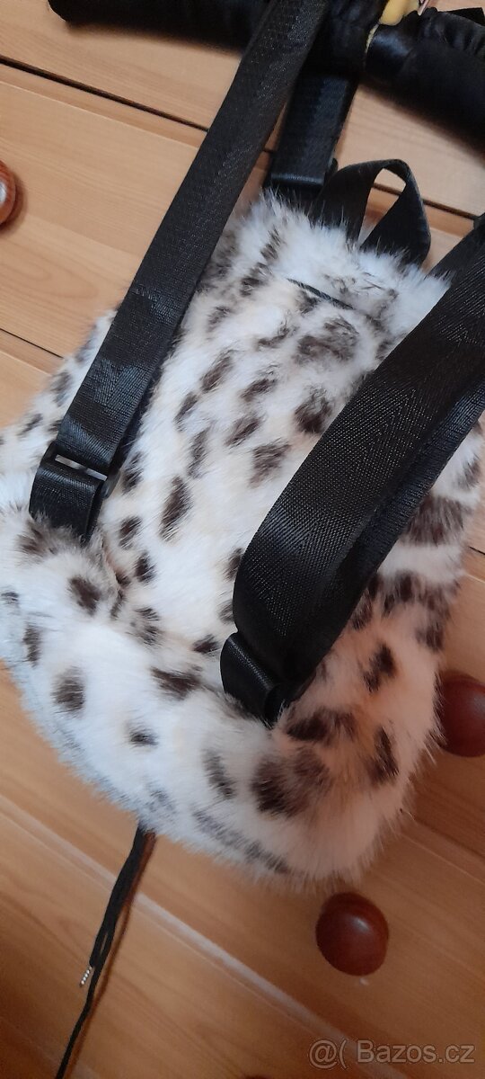 Leopardí chlupatý malý batůžek - NOVÝ - 13