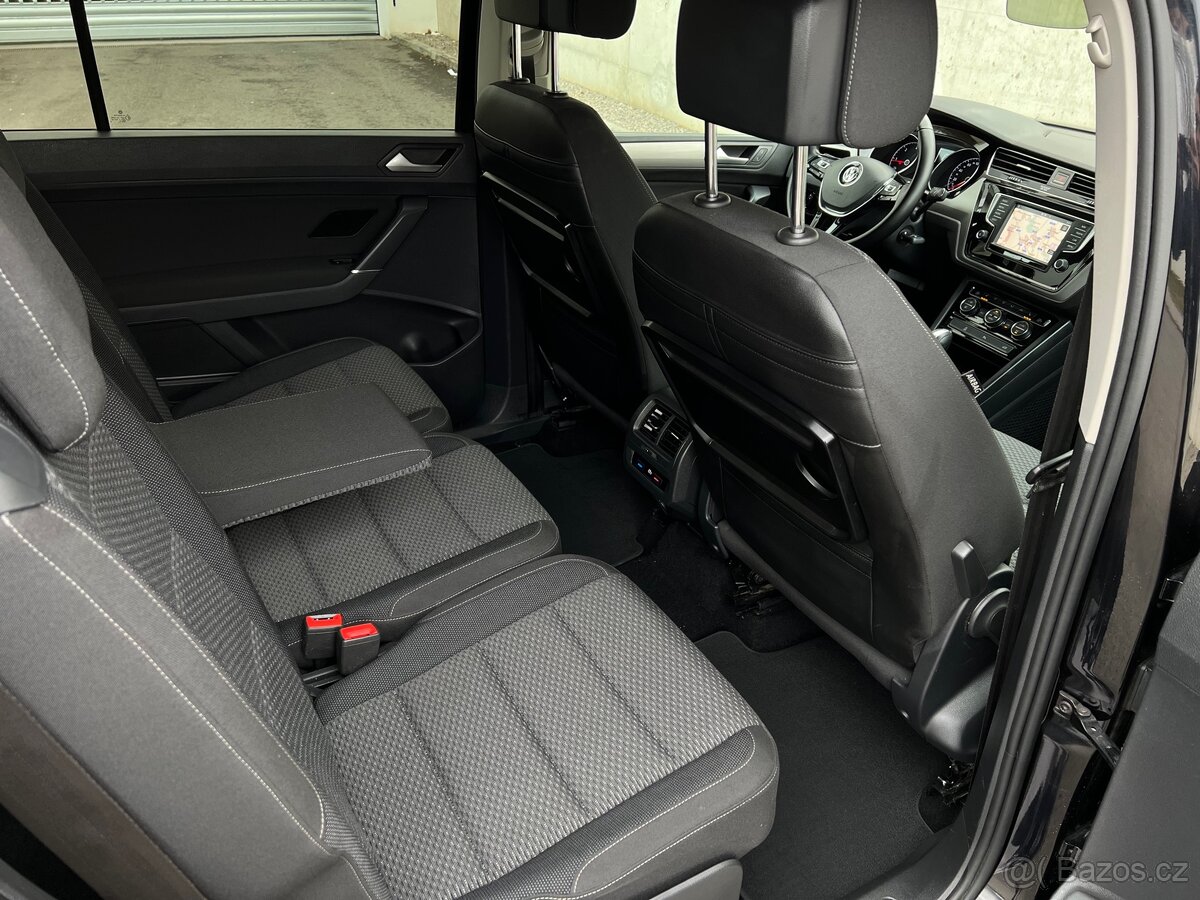 VW Touran 2.0 TDI DSG 7 míst - 13