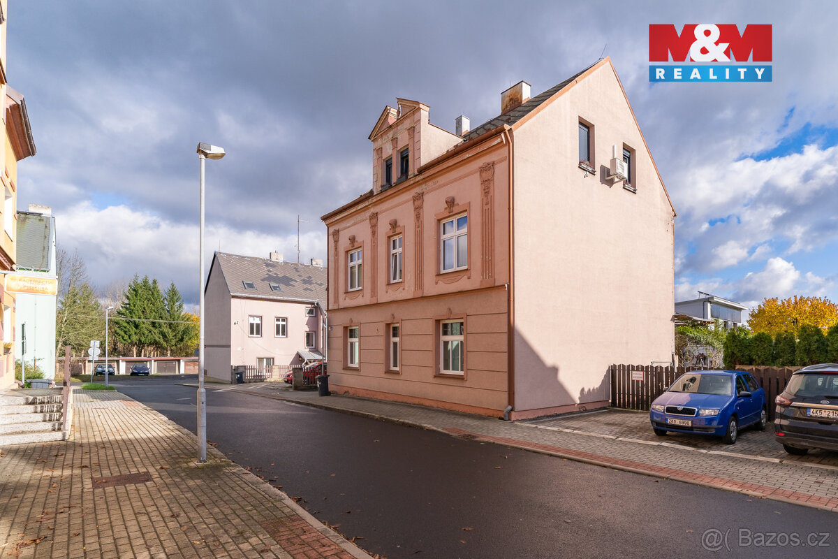 Prodej bytu 3+1, 76 m², Karlovy Vary, ul. Příčná - 13