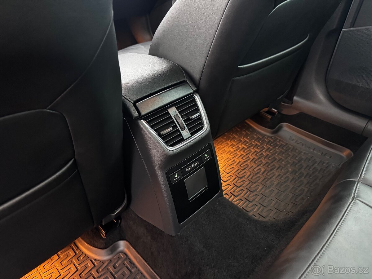 Škoda Octavia 1.6 TDI 85kw, DSG, Virtual, Kůže, Asistent - 13