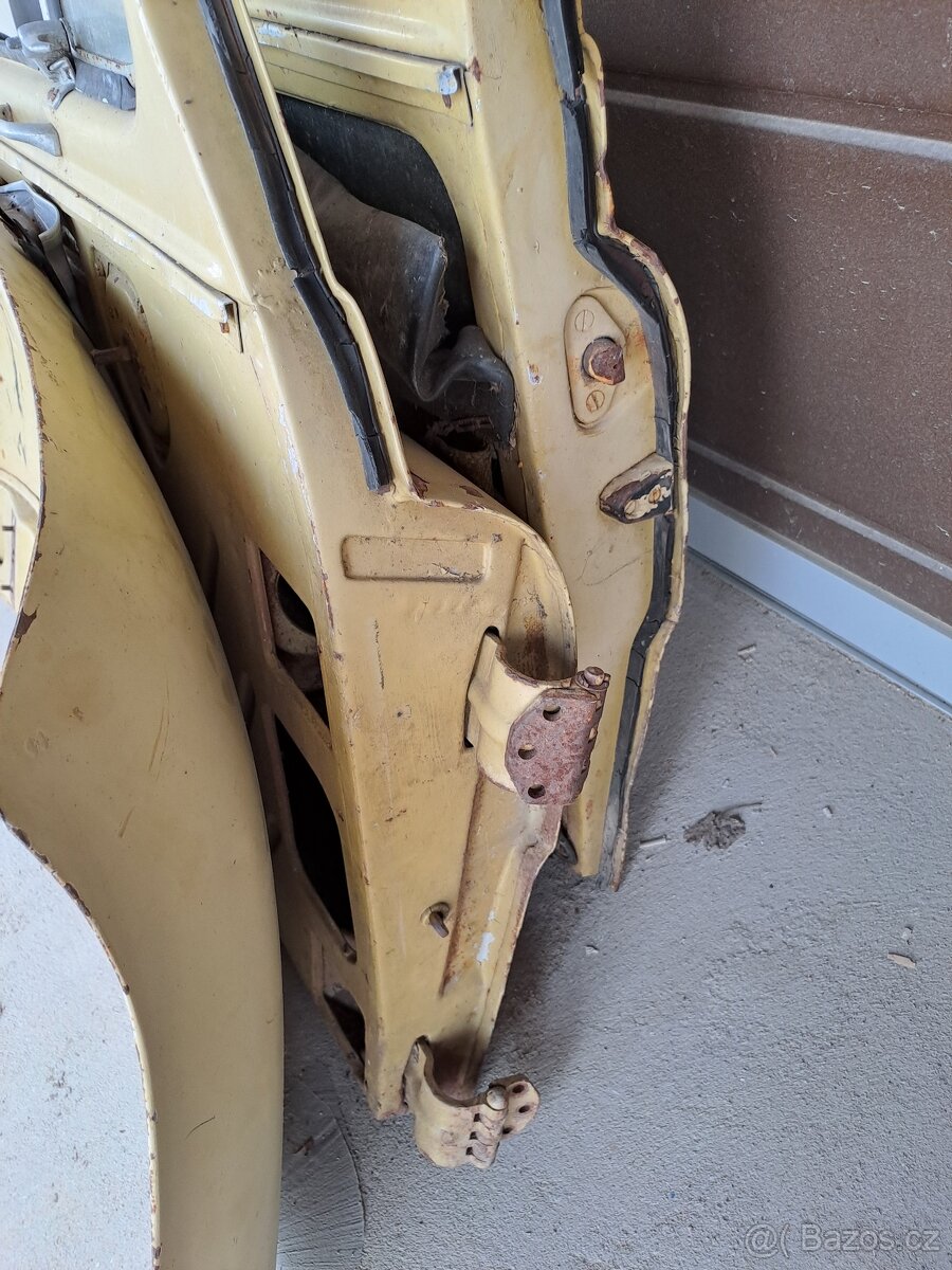 Škoda Octavia dveře + kapoty - 13