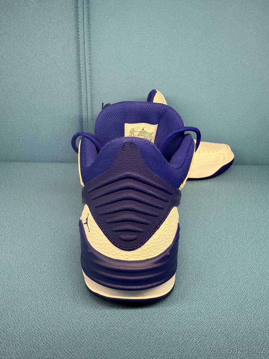 Nike Jordan max aura 5 - 13