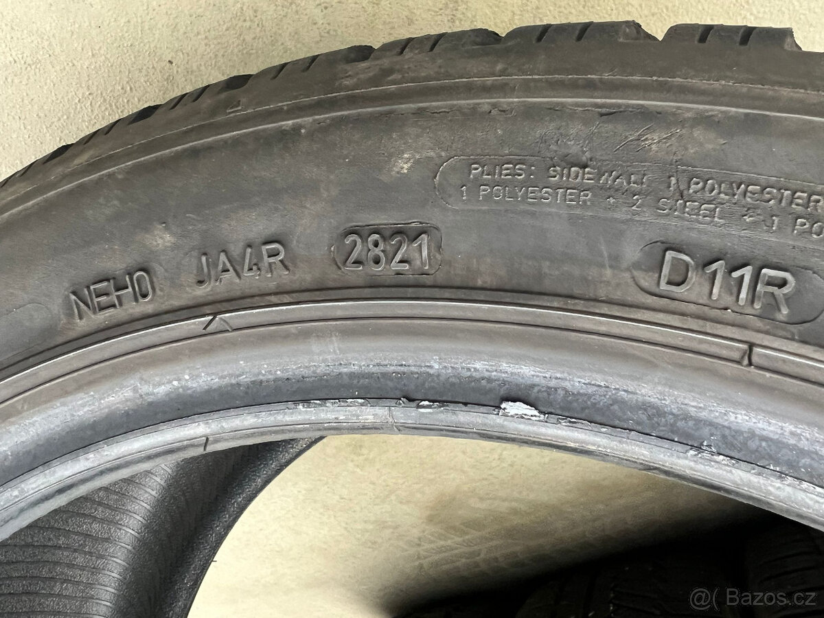 235/45R18 98V CONTINENTAL zimní pneumatiky 6,7mm - 13
