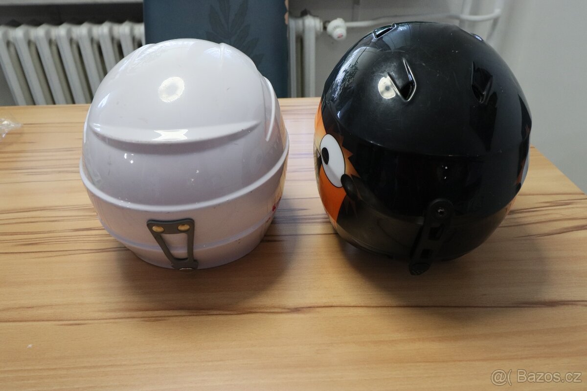 Lyžáky, lyže a helmy výbava - 13