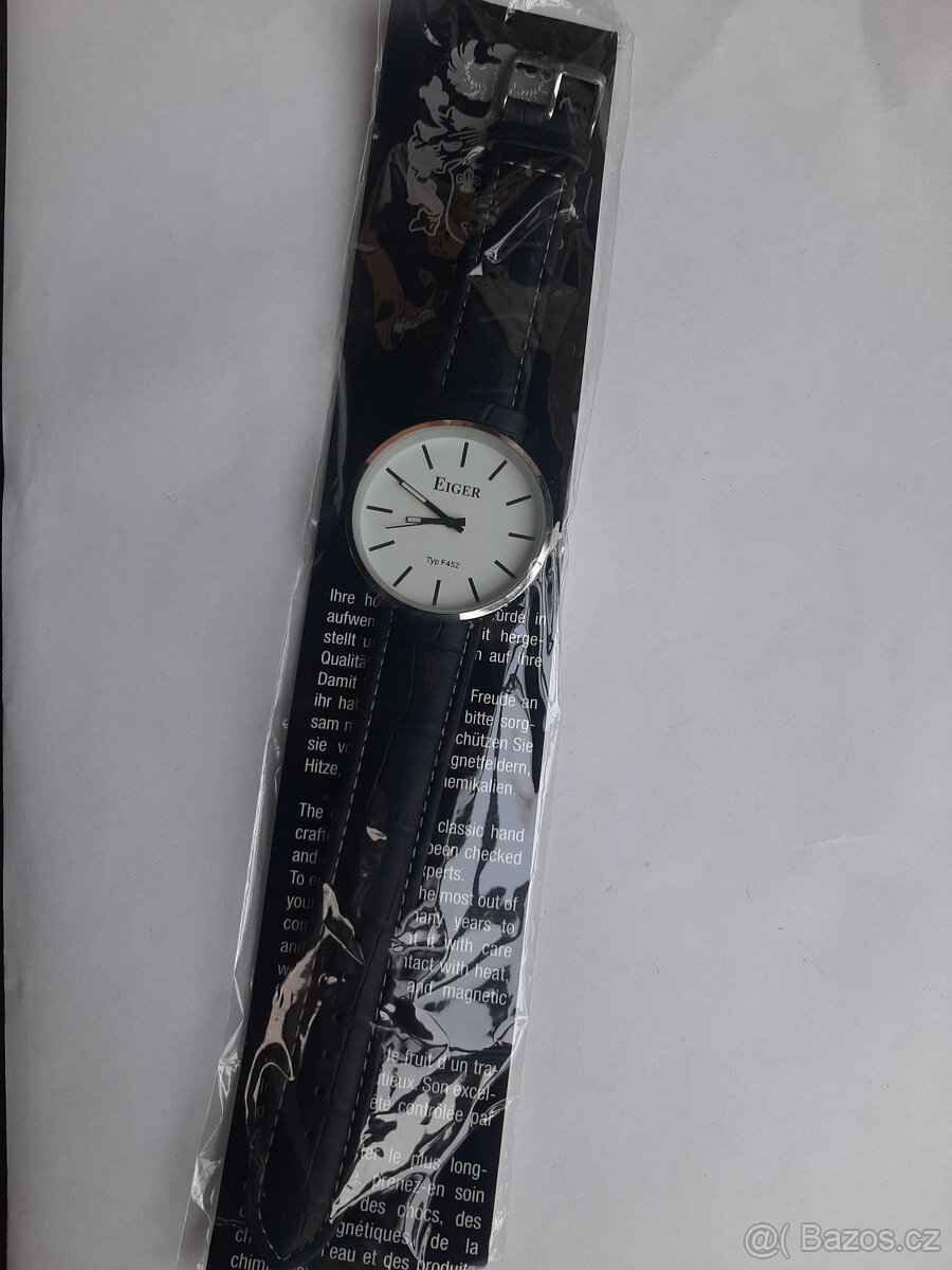 Hodinky více modelů náramkové. - 13