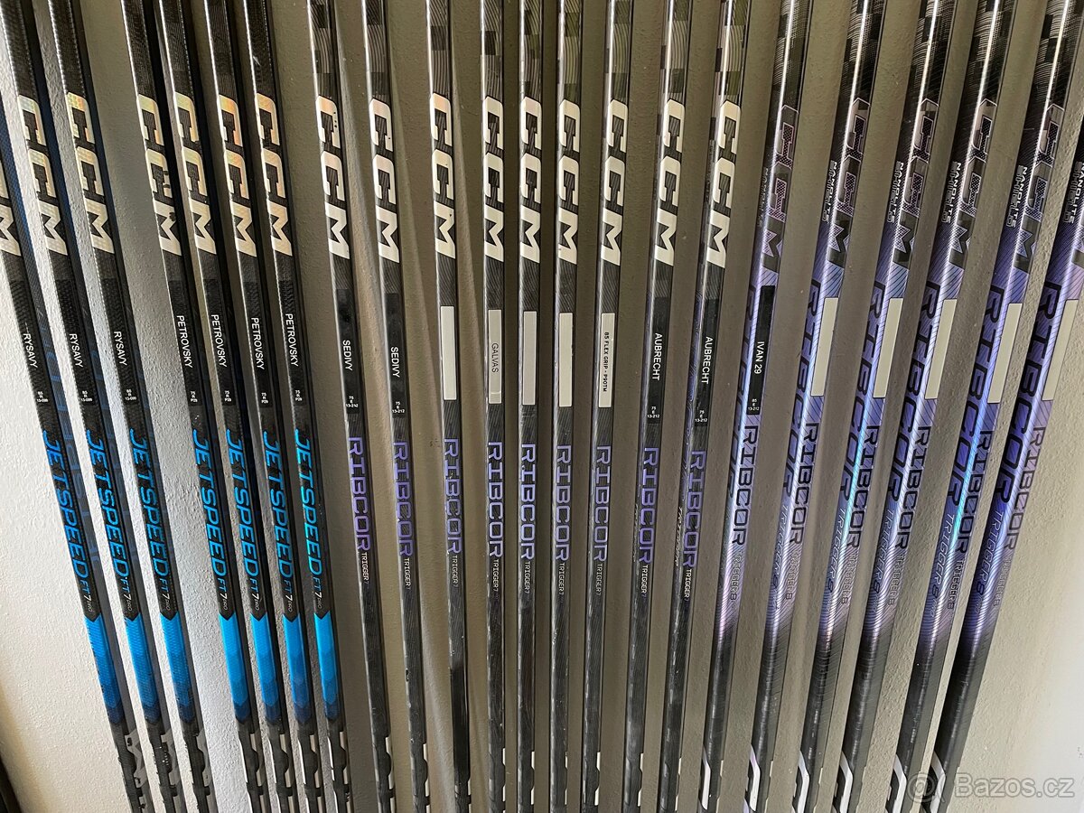 Hokejky WARRIOR, CCM, BAUER - 13