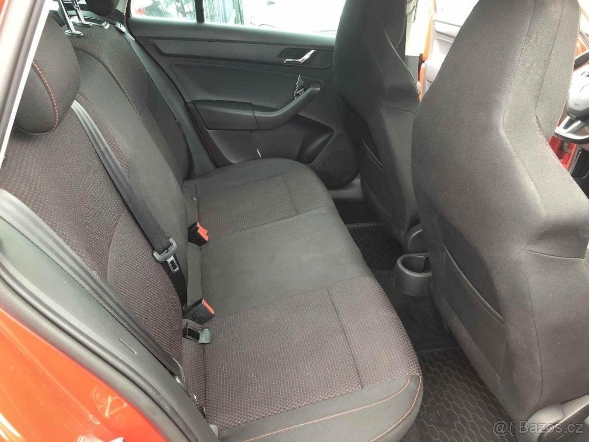 Škoda Rapid 1.2TSI StylePLUS Spaceback - 13
