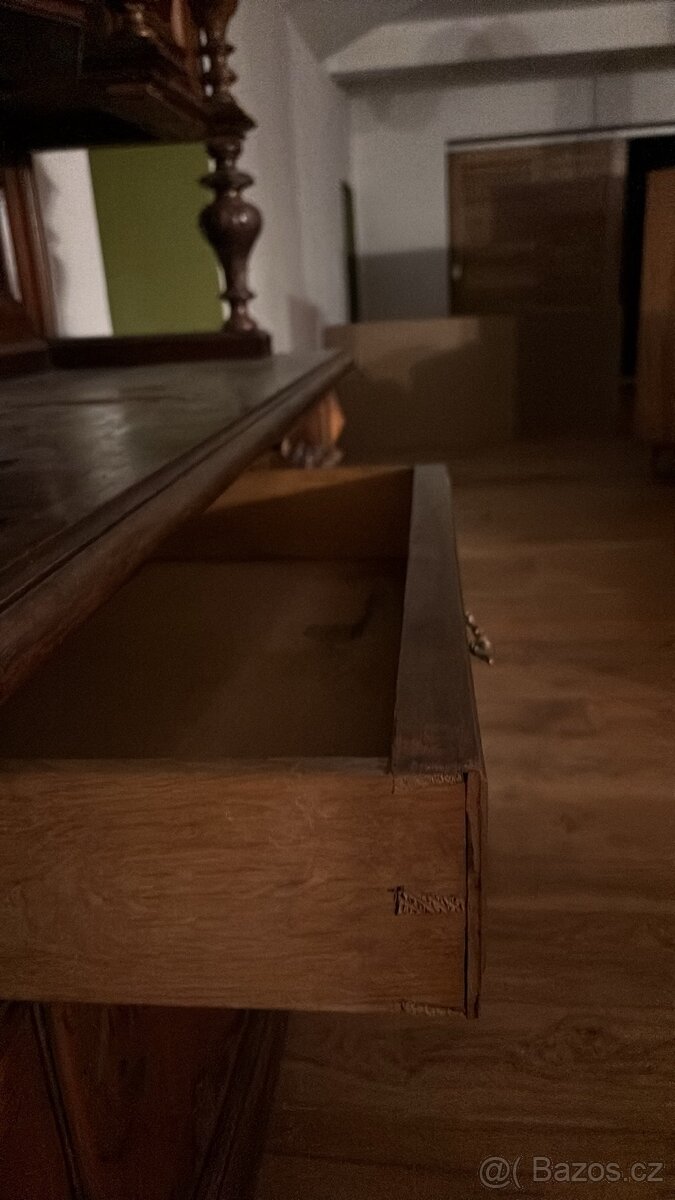 Starožitný sekretář - 13