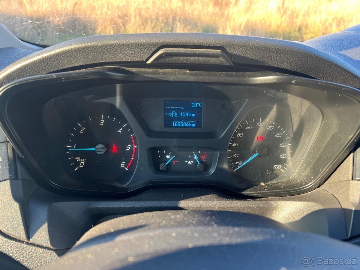 Ford Transit 7 míst 4/4 - 13