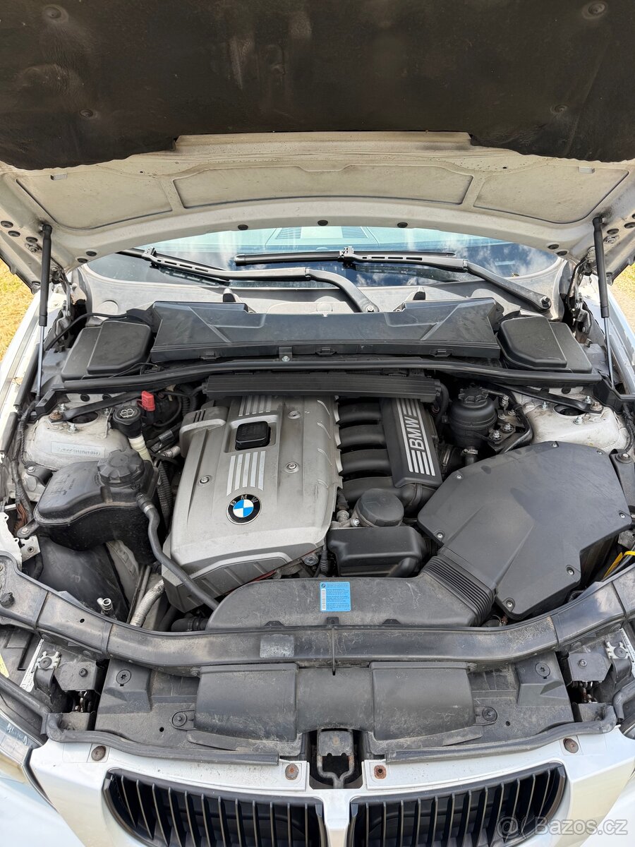 BMW E91 325i - 13