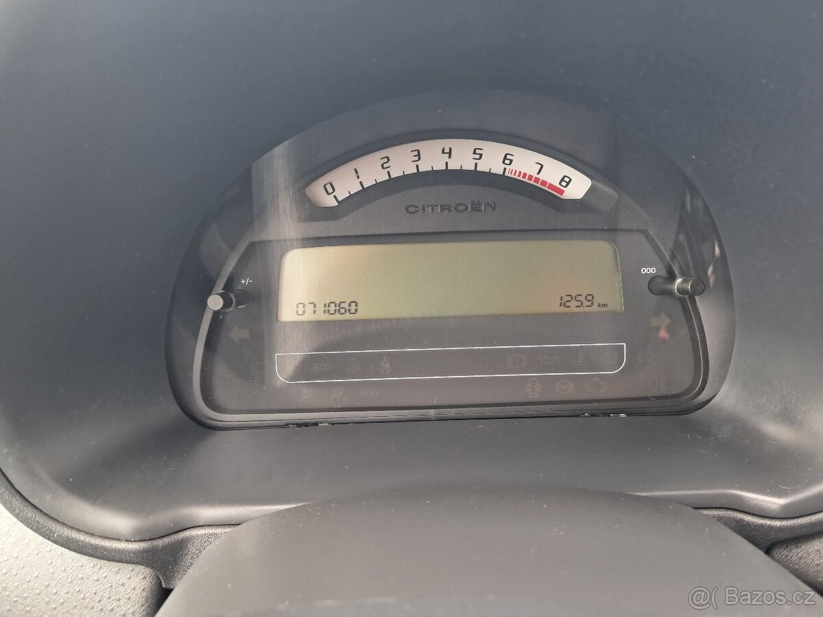 Citroën C3 1.1/44kW/ČR/nová STK/2006 - 13