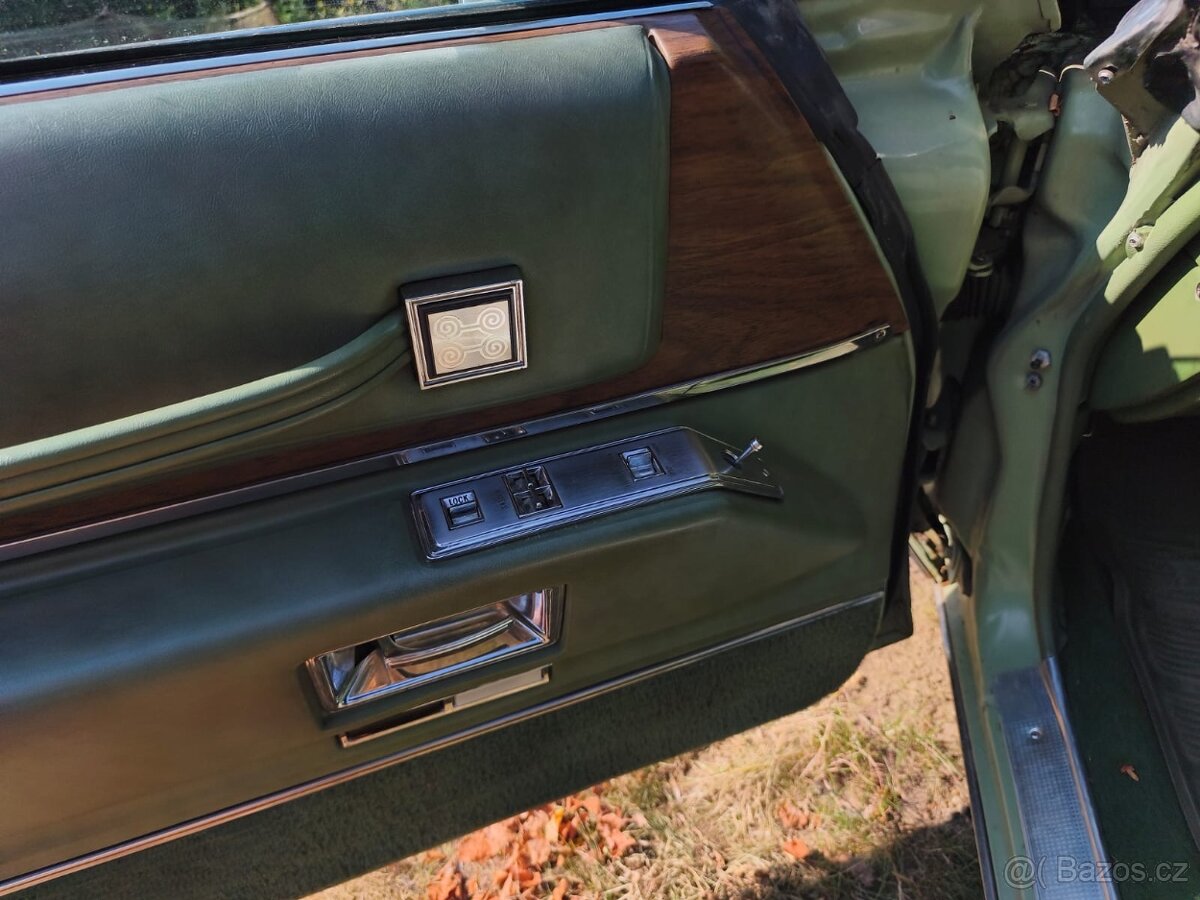 Cadillac Coupe de Ville 1974 - 13