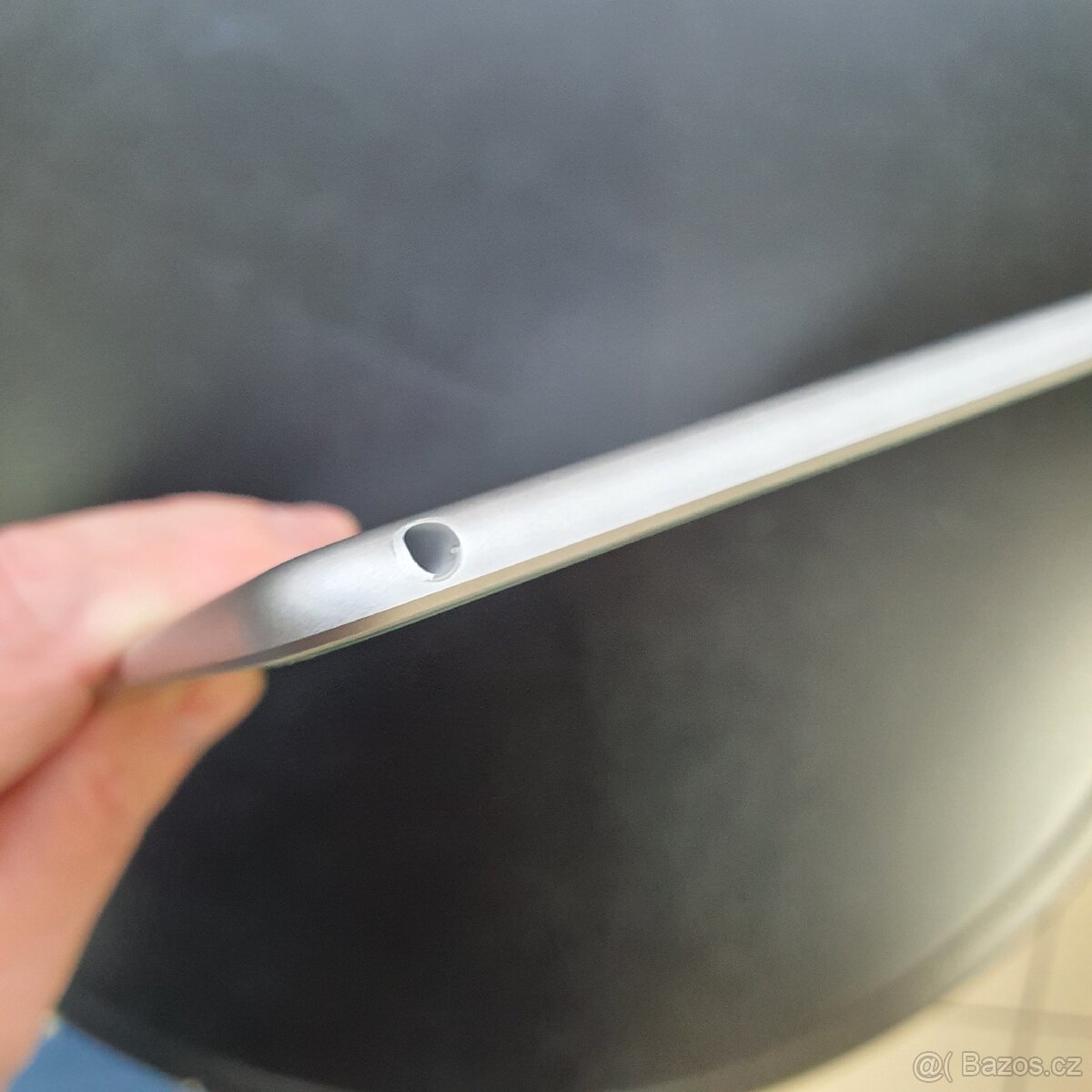 iPad Air 3, jako nový + Apple stylus + 2 pouzdra, - 13