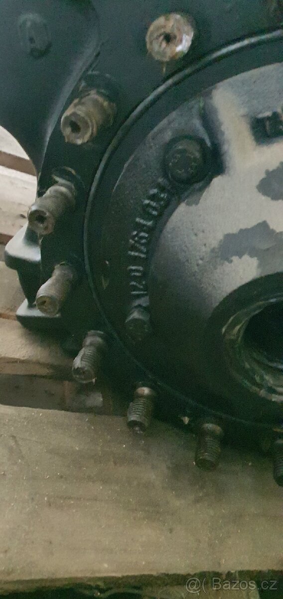 Nahradni dily Tatra 815 - 13