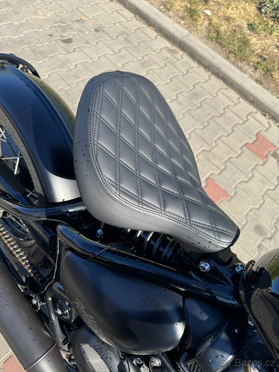 Triumph Bobber Black 1200 2020 - 13