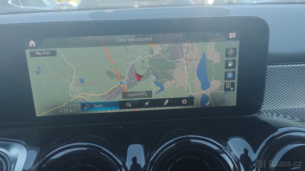 Mercedes-Benz GLB 200 d Business Solution mod 2022 - 13