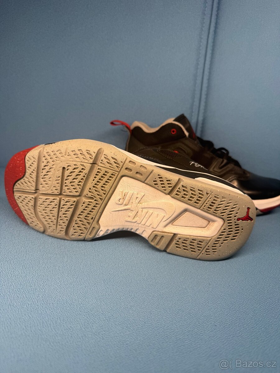 Jordan Loyal 3 - 13