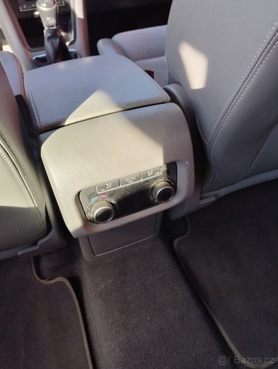 Volkswagen SHARAN,06/2012,103KW-4motion-4x4,7-sedač - 13