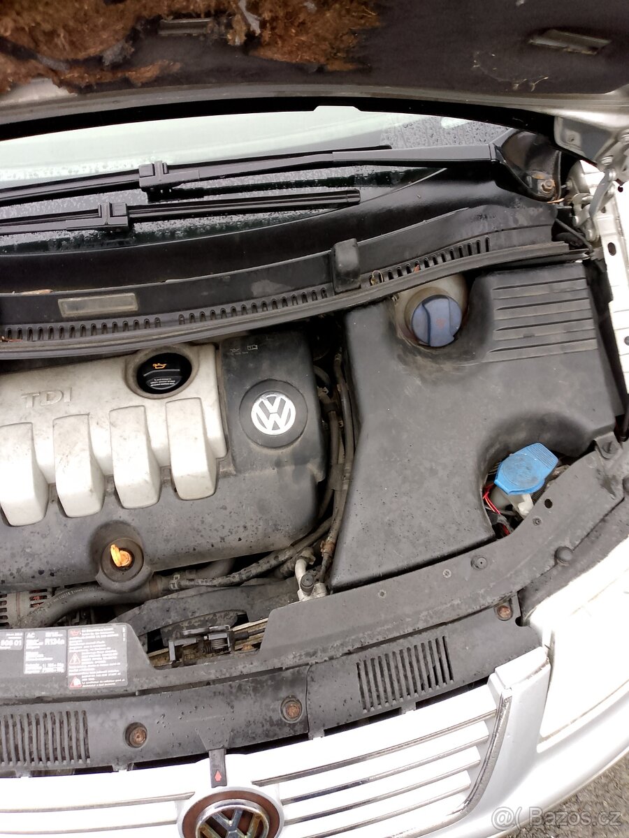 PRODÁM VOLKSWAGEN SHARAN 2005 - 13