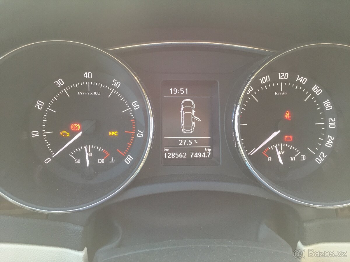 Škoda Superb 2, 4x4 r. 2014 najeto 130tis.km - doloženo - 13