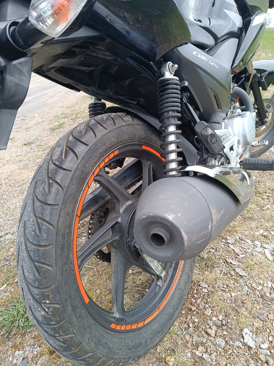 Honda CBf 125 - 13
