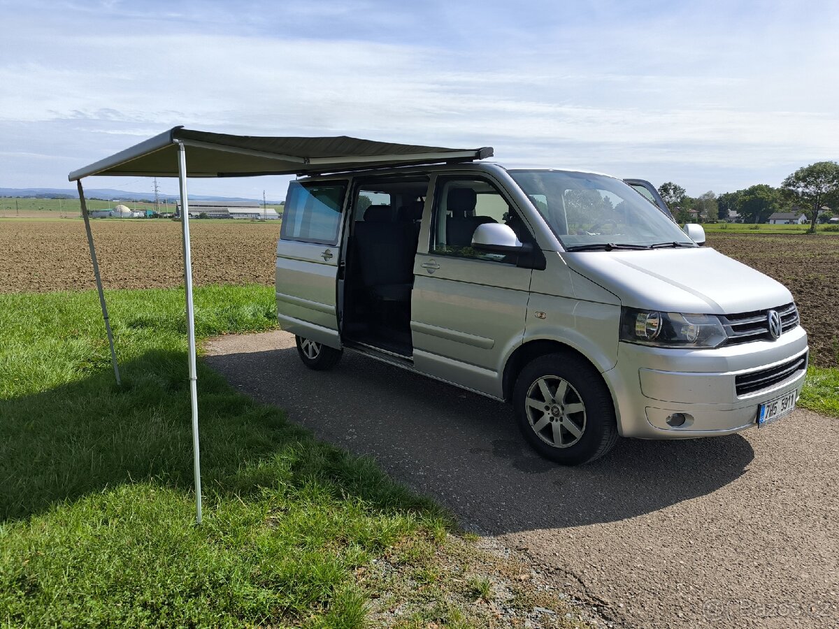 Volkswagen Caravelle - 13