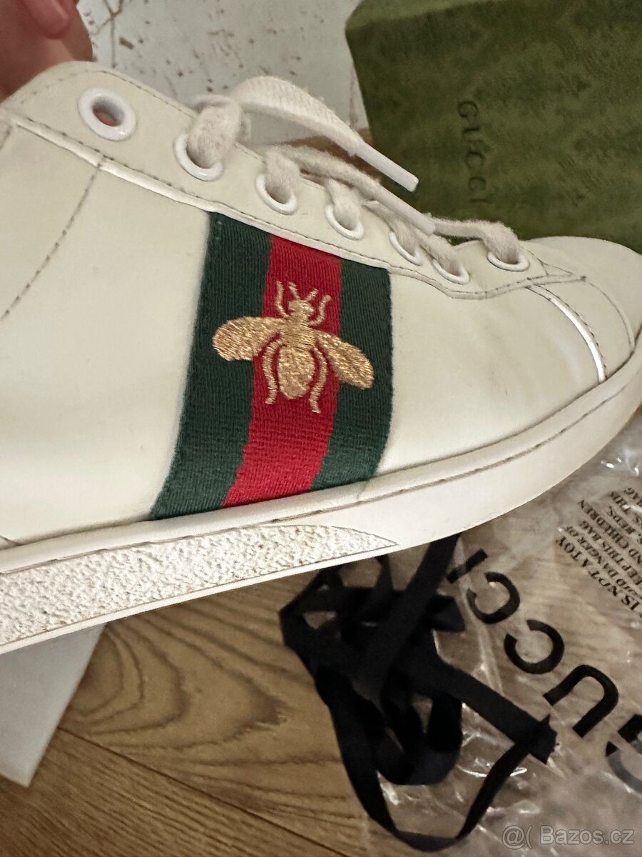 Gucci tenisky ace trainers with bee vel 40 - 13