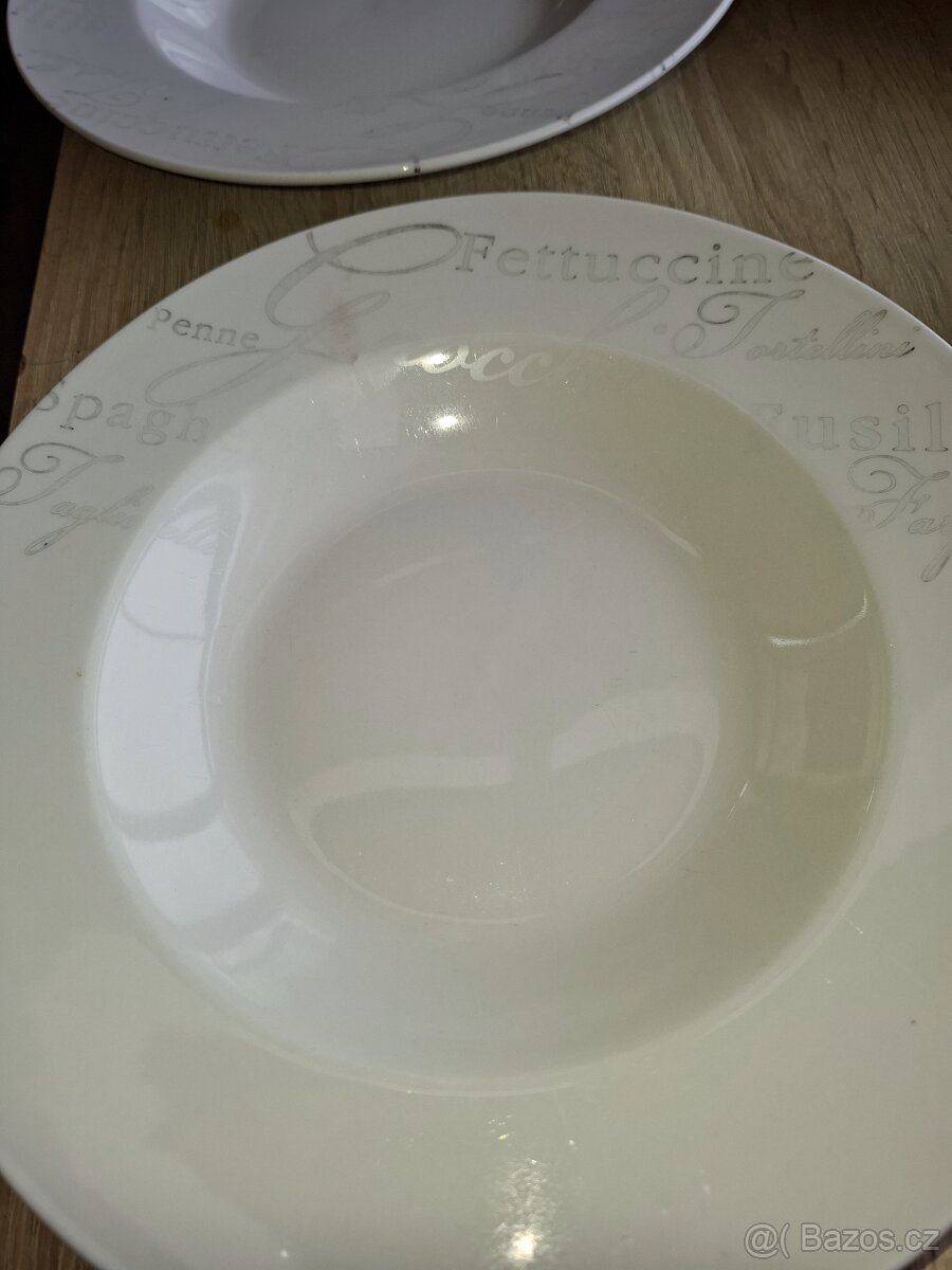talíře - 13
