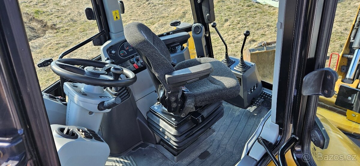 Caterpillar Cat 434 F2, Traktorbager 444 - 13