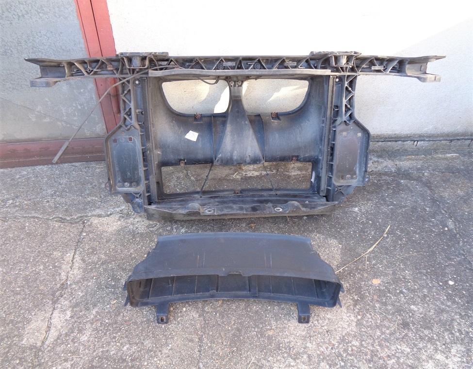 BMW 1 E87 118D 105kW automat - náhradní díly - 13