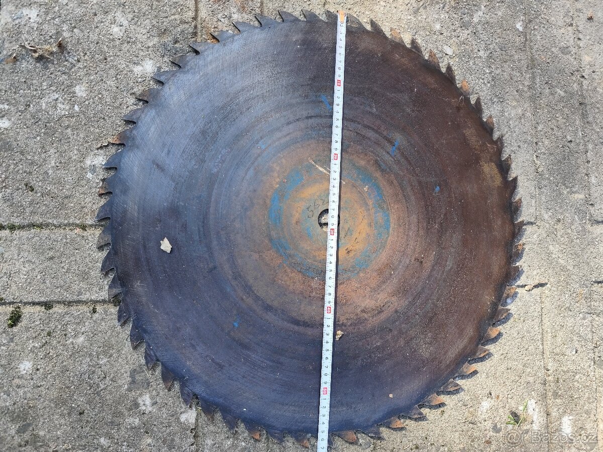 Výkonná cirkulárka - 13