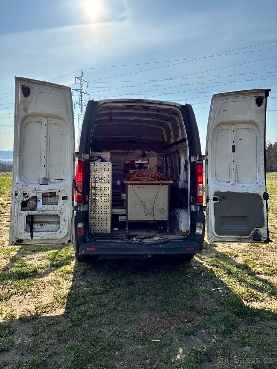 Renault Trafic 2011 - 13
