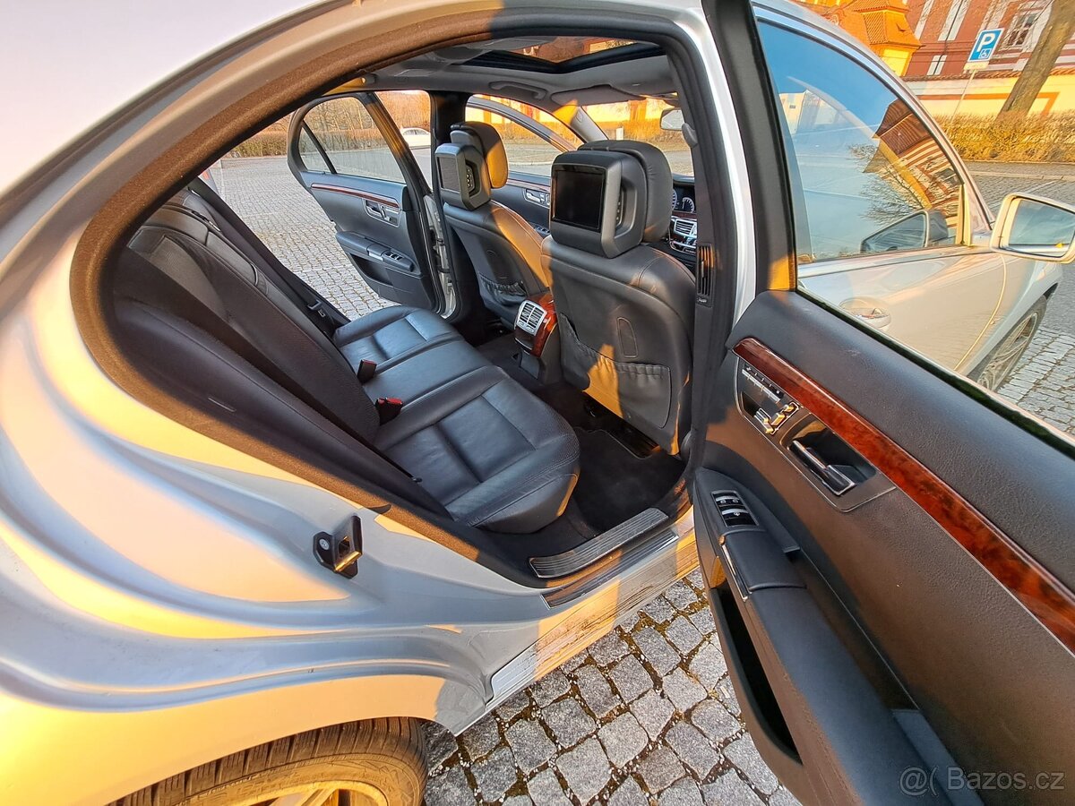 Mercedes S400 hybrid - 13