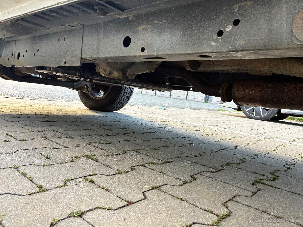 Jeep cherokee KJ 3,7 - 13