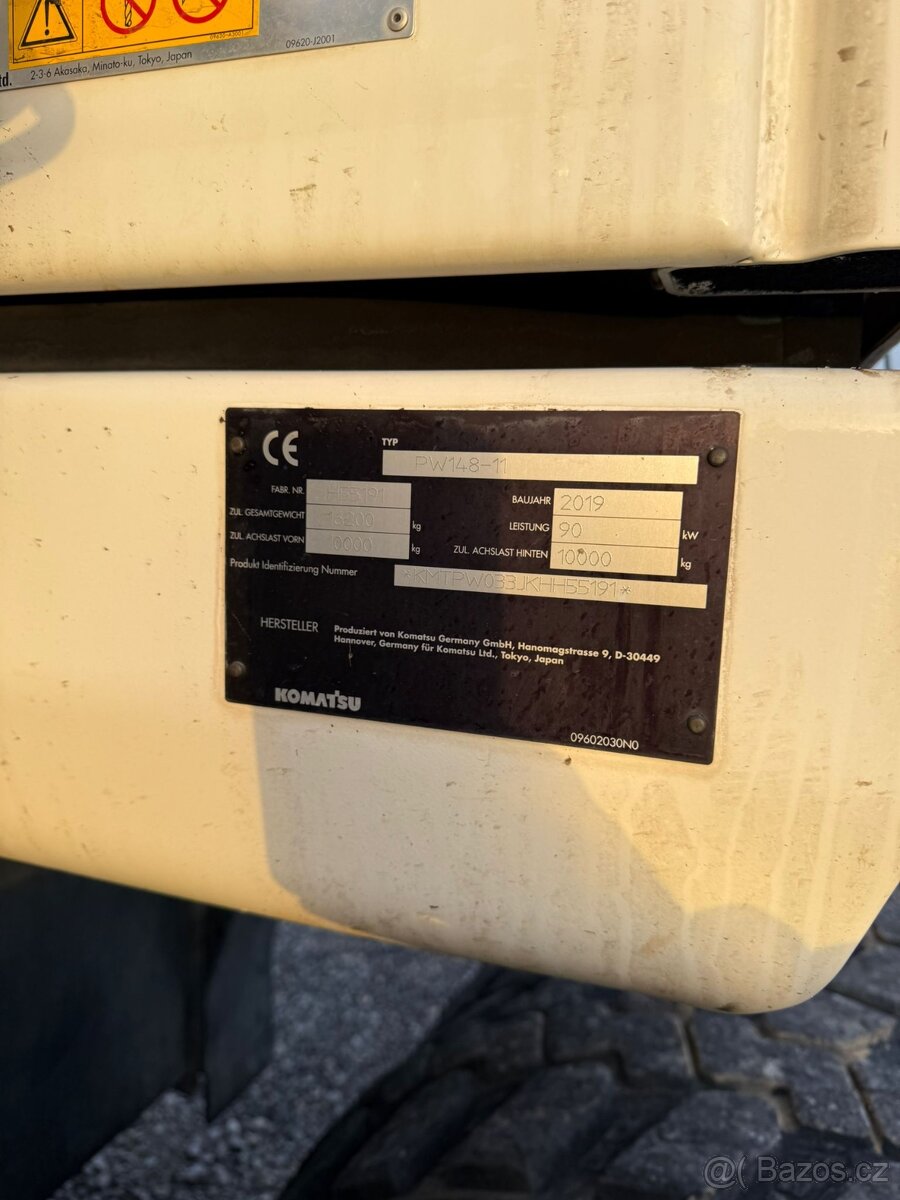 Kolový bagr KOMATSU PW148-11 - 13