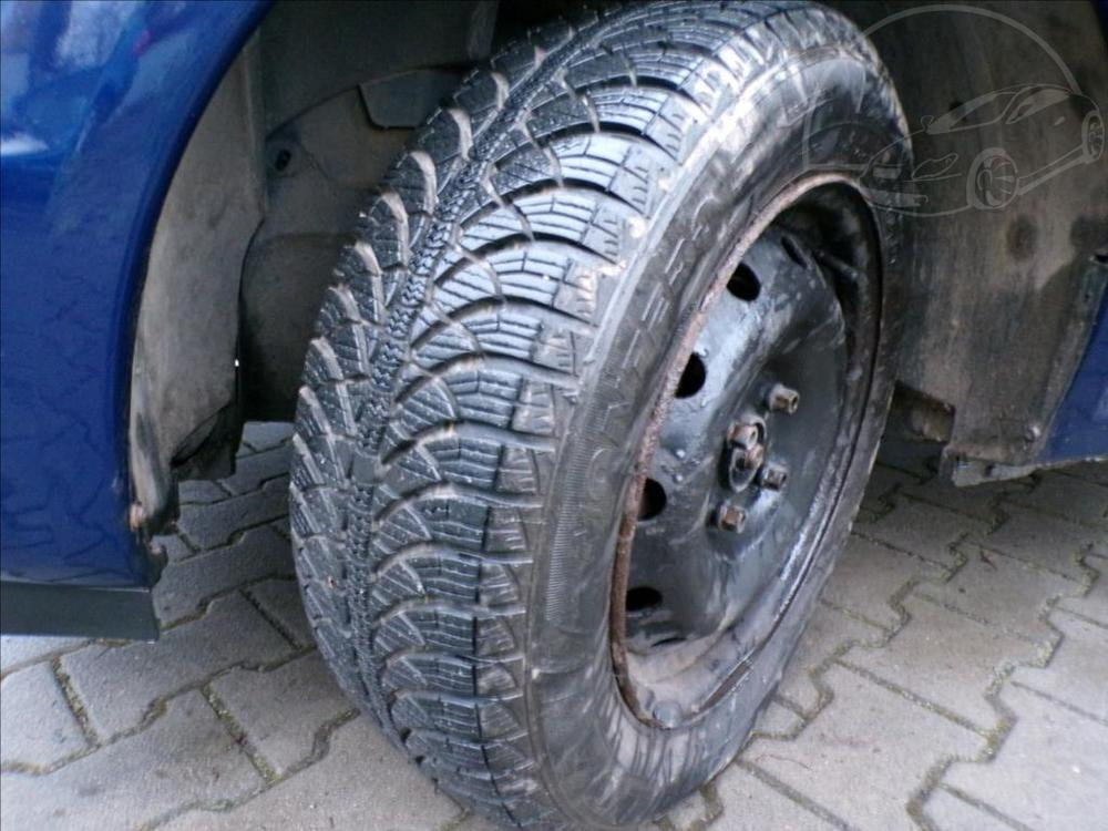 Dacia Logan 1,4 MPi - 13